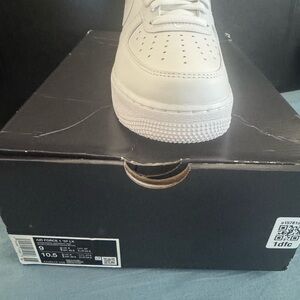 Nike Air Force 1 '07 LX Cream Sneakers